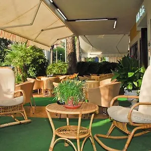 La Pineta 2*, Riccione Italia