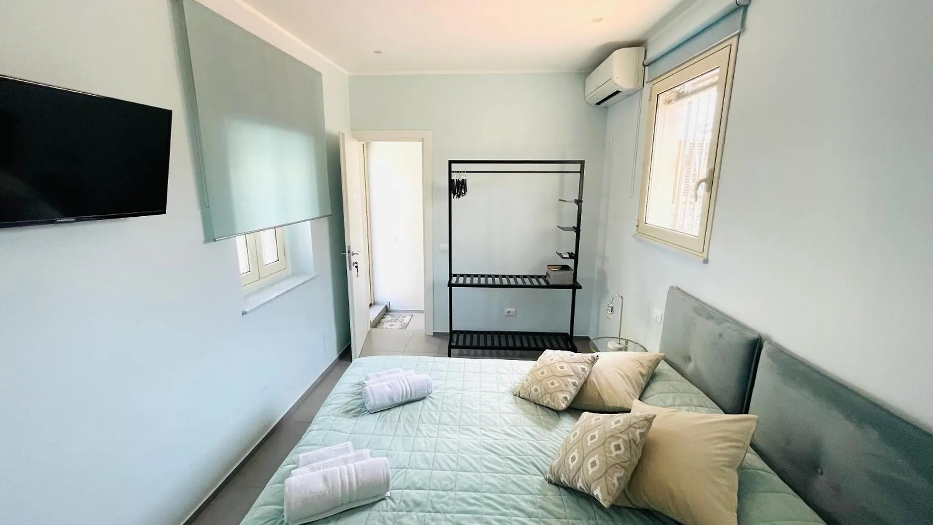 Dimora San Gregorio Luxury Rooms Palermo 0*,  Italia